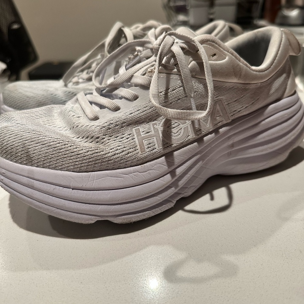 Used white hoka bondi 8